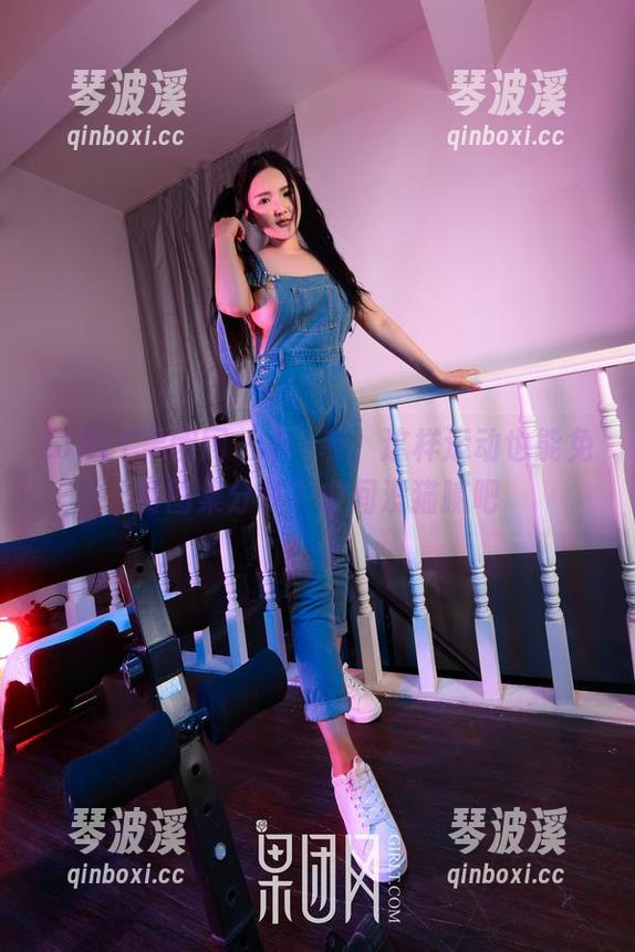 GIRLT果团网 - 龚玥菲，这样运动也能免费图集分享？中间没猫腻吧