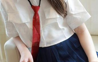 MFStar模范学院 – 鲍妮boonie短裙下的比基尼私拍，图包让你大开眼界，这波操作666！