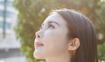 MiiTao蜜桃社 – 精选油亮系列，伊素妍的每一张都让人想偷偷留个印象。