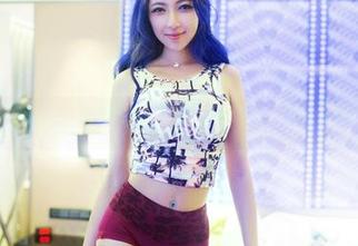 TuiGirl推女郎 – 教室情景剧：何何夕的写真，用眼睛说了不少话。
