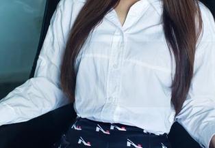 TuiGirl推女郎 – 我是不是该开个护士收音机，专门分享梁棋棋的图片？