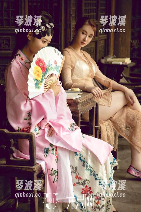 UGirls尤果网 - 闪过的黑色——周心情高清作品集，恍若玩了一场隐形的捉迷藏。