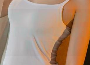 UGirls尤果网 – 妈呀，萌琪琪的最新粉色作品集！真不敢相信这组合能引发怎样的爱情伦理。