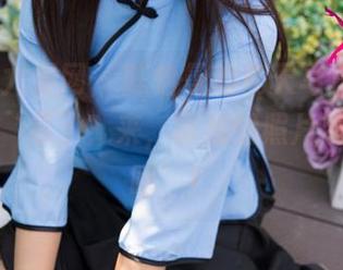 UGirls尤果网 – 陈怡曼的夏天写真，仿佛在说：‘累了？来，拿我的照片解压一下吧’！