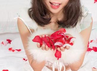 UGirls尤果网 – 御姐写真中，陈怡曼是如何勾勒自己的