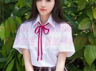 Xiuren秀人网 – 最新图册，看看小逗逗在少女世界里的神秘探险