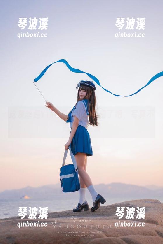 Yiko湿润兔 这灰丝是Yiko湿润兔的选错了吧,写真不需太多逻辑
