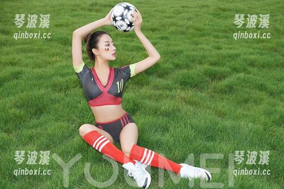 YouMi尤蜜荟 - 最新美图，温心怡与红玫瑰一场趣味十足的“唇枪舌战”