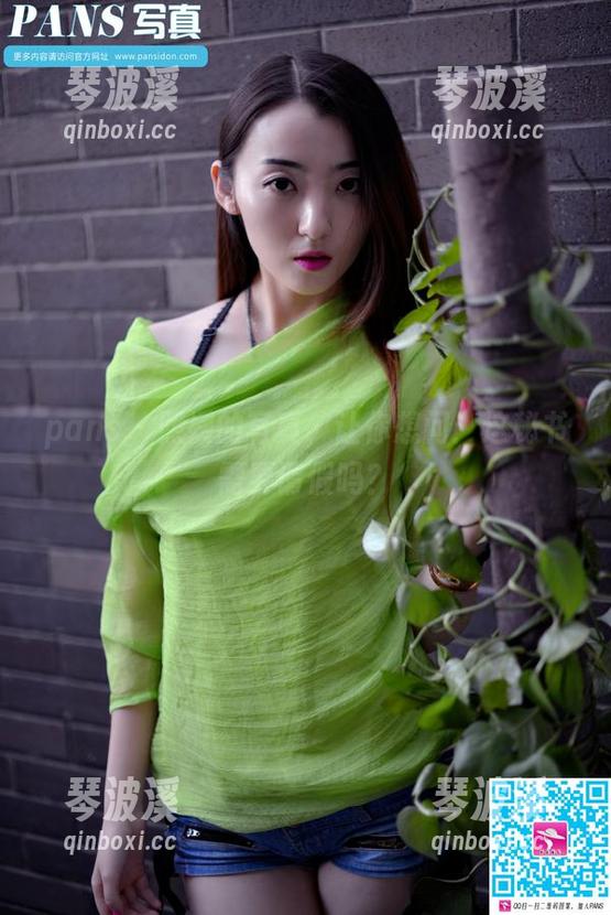 pans - 熙媛的写真，让你想问：这秘书需要请假吗？