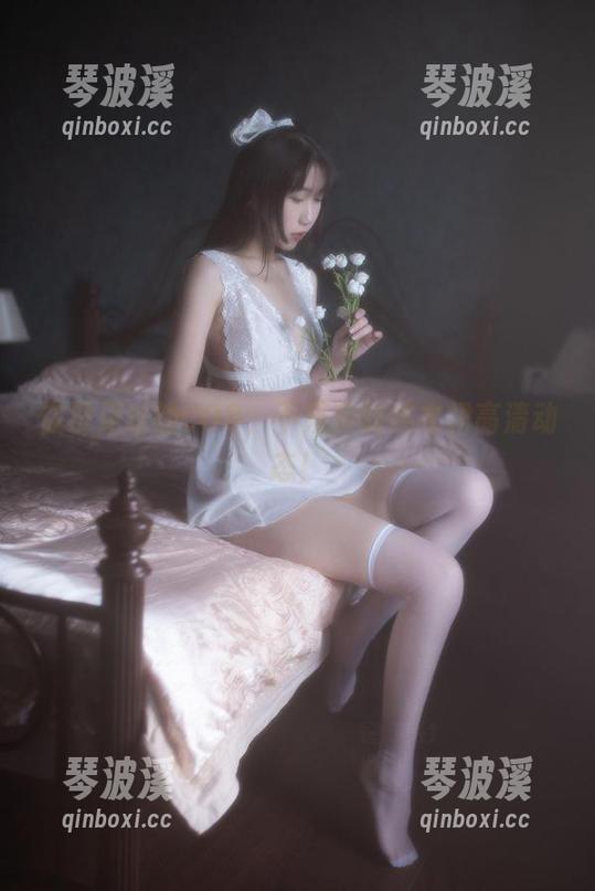 你没见过的COS，不呆猫的连衣裙高清动态！