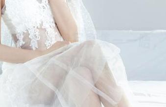 丽柜 – 钟情的短裙写真集——唔，好像有点不怀好意？