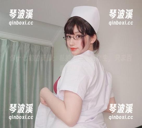 你十七鸽的美脚：私拍不求压倒众生，只求百看不厌！