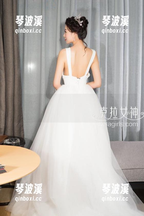 克拉女神-盈盈 克拉女神 - 醉心于盈盈的女友写真,真是让人无可自拔,钱财与时间都毫不留情。