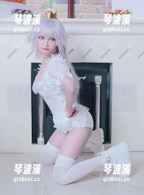 美图速递：千夜未来的双马尾，竟比我的早晨还炸裂。