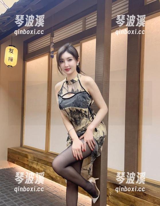 微密圈 - 周妍希的新作“女孩”写真集，简直把我这颗心掏出来，小心翼翼又不知想啥呢。