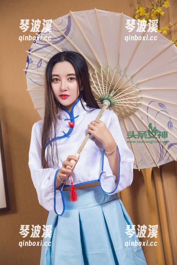头条女神 - 图包时刻，李丽莎的爱的箴言，免费送出，友情提示：倾听可能会让你从这个夏天胖十斤！