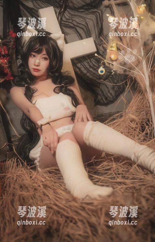 水手服+奇行家狗崽：你猜这张免费照片有几个方向感！