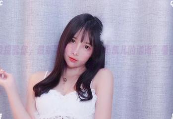 别说我没提醒你，最新写真集“小小奶瓶儿的迦南”看得我心都要飞起来了！