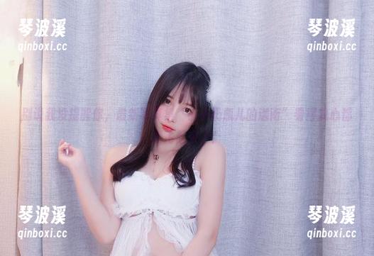 小小奶瓶儿 别说我没提醒你,最新写真集“小小奶瓶儿的迦南”看得我心都要飞起来了!