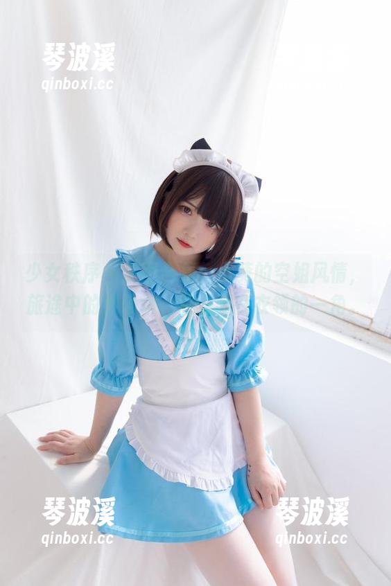 少女秩序 - 美图合集：小葵的空姐风情，旅途中的小确幸，总是藏在衣领的一角。