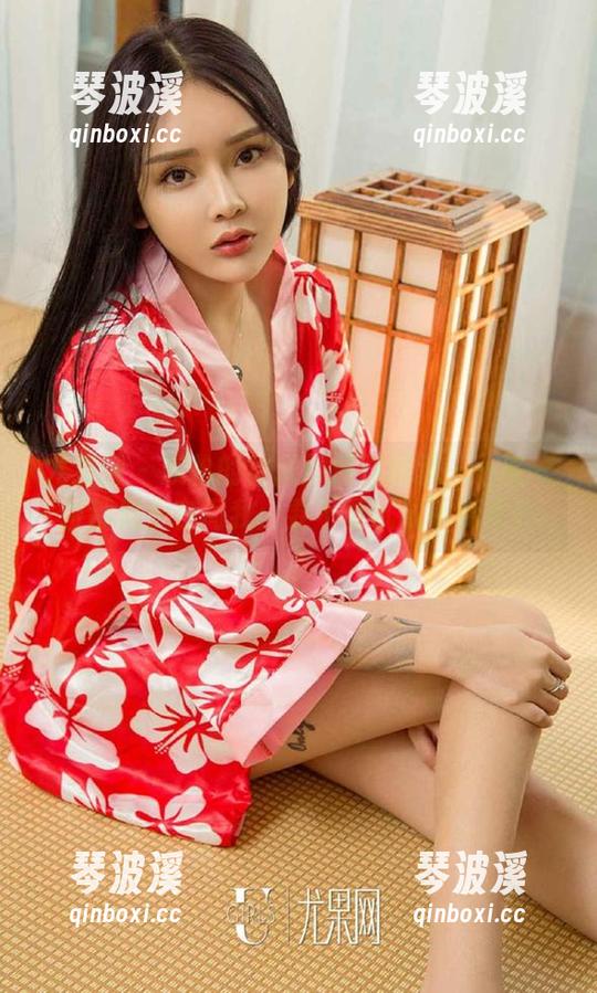尤果网 - 欣怡的体操服原图展示——每一张都似乎在问我：要不要试试平衡木？