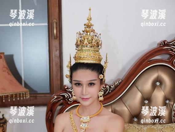 尤物馆 - 网红安娜金的最新力作，透明的气息让人飘飘然。