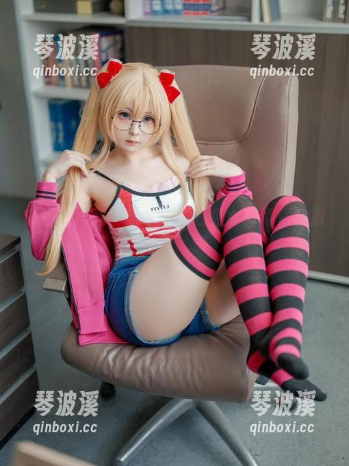 幼水铃衣 套图新风尚,幼水铃衣的兔女郎可真会撩!