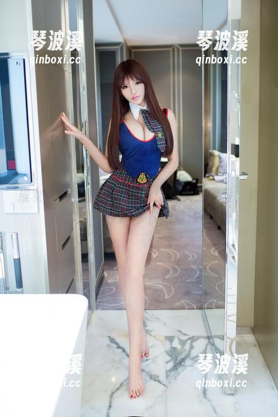 推女郎-连欣 推女郎 - 照片中的连欣:兔女郎变身,肯定是吃了胡萝卜的魔法!