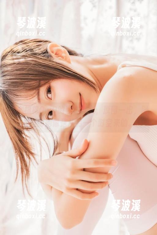 看木棉棉OwO的黑白修女，原图一出，图片里的她像是从另一个时空来的。