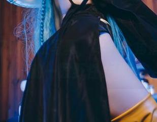 末夜787的豹纹写真，从某个角落冒出来的一股野性美！