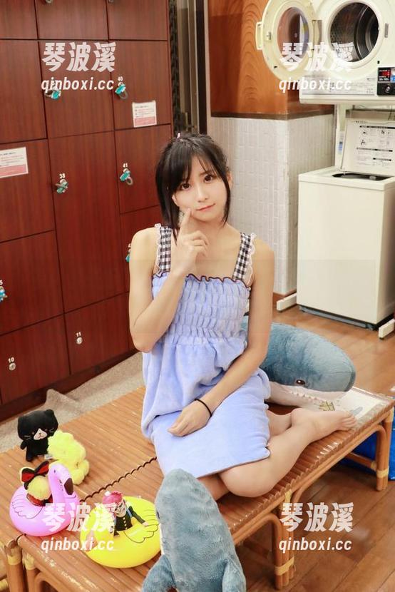 看！私拍合集中的柳丸–穿和服的每个角度都那么让人停下脚步。