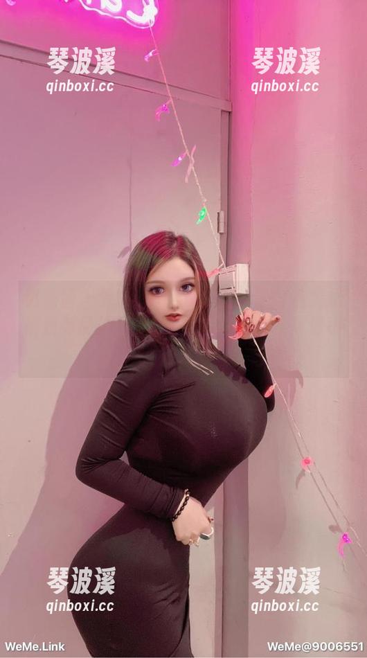 梦露veronica 微密圈 - 梦露veronica的白色作品:显得我有品位的同时,也提醒我别穿得像小黄人!