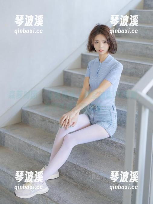 森萝财团 - 当吸吸遇上教室油亮JK制服，美图变成了画外音。