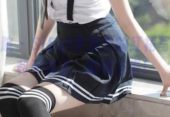 模范学院 – SiByl李思宁的红裙写真，福利不强求，眼福自来！