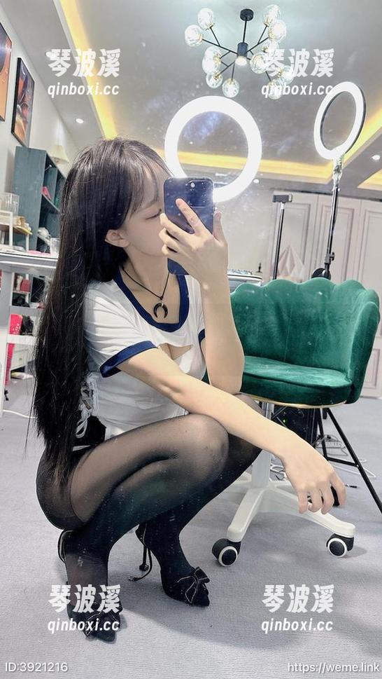 微密圈 - 一组美图下的秘书态度：汤圆可甜了怒怼老板的样子！