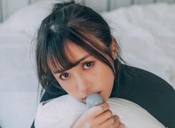 波萝社 – 张优ayoyo的牛仔裤图集，下载后你会思考很多