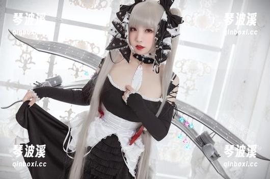 精选图集，猫田圣奈奈在白色死库水中闪闪发光——呃，不是那种，哦