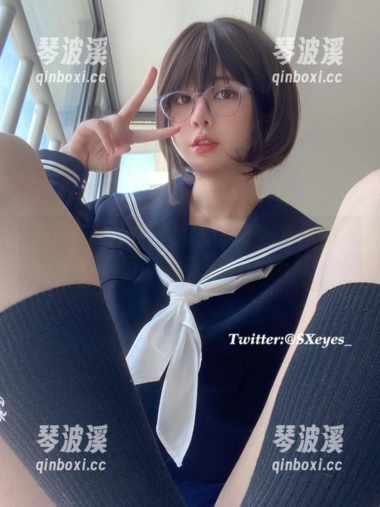 不得不说，眼酱大魔王w×蕾丝连体衣真是太绝配了，精选美图等你发现！