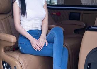 秀人网 – Candy糖糖的吊带分享会：资源怎么说会更好？