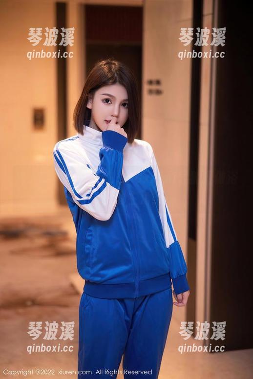 秀人网 - 美图乱舞，FoxYini孟狐狸做浴缸里的主角！
