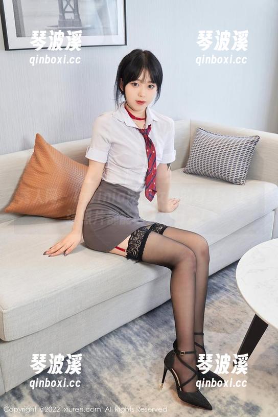 秀人网 - lavinia肉肉女神的野望：让每张照片都能让人流口水！