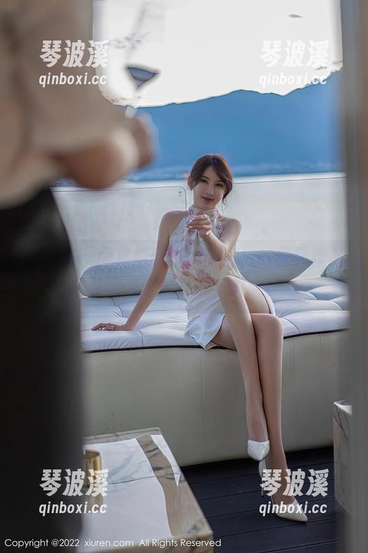 秀人网 - 图库新到货，温心怡的粉色作品看得我眼冒桃心，哈哈！