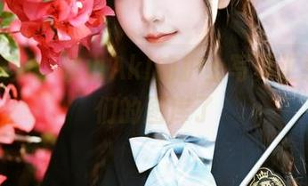 轻松一刻，秋山AkI的护士写真汇编到我们的图库了