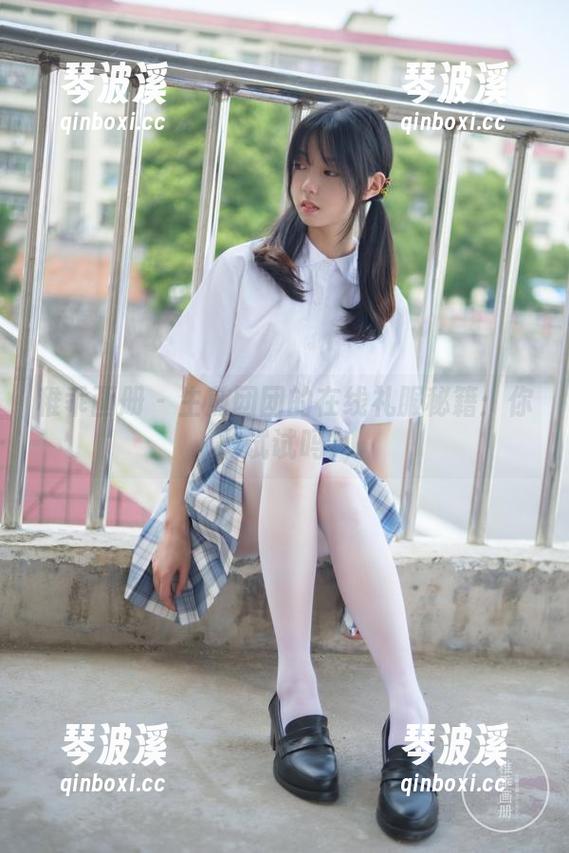 稚乖画册-生煎团团 稚乖画册 - 生煎团团的在线礼服秘籍:你敢试试吗?
