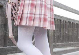 紧急企划 – 小恩的和服作品集，里面那些姿势我想不想学，但总被吸引。