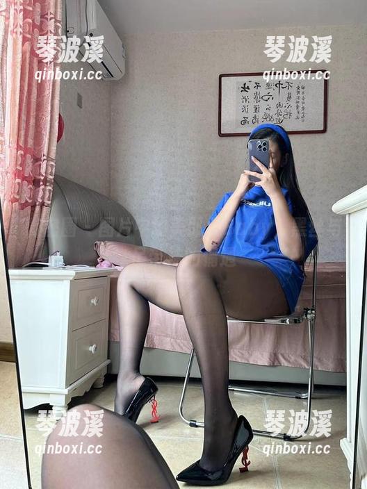 美邵女Baby 微密圈 - 图片中的美邵女Baby,黑丝与吊带袜的偶遇