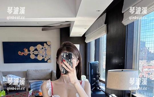微密圈 - 短裤故事：脸红Dearie原图泄露了我和短裤之间不为人知的友情，图片里居然还有一只流浪猫！