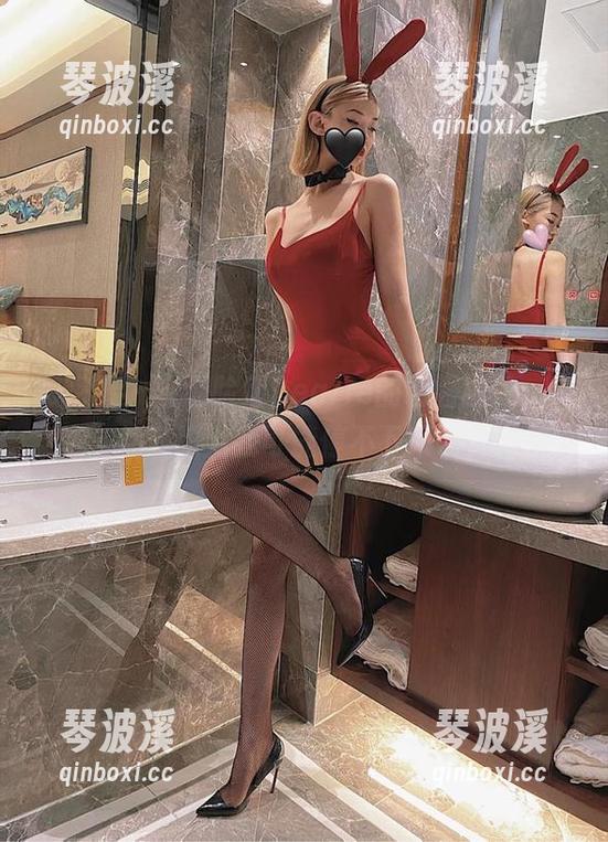 微密圈 - 观看脸红Dearie的制服图包，突然意识到我可能停不下来了。