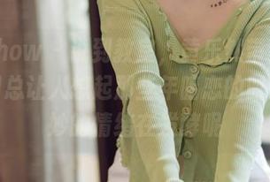 花漾show – 说到教室，黄乐然带来的高清套图总让人想起那些年暗恋的时光，微妙的情绪在发酵呢