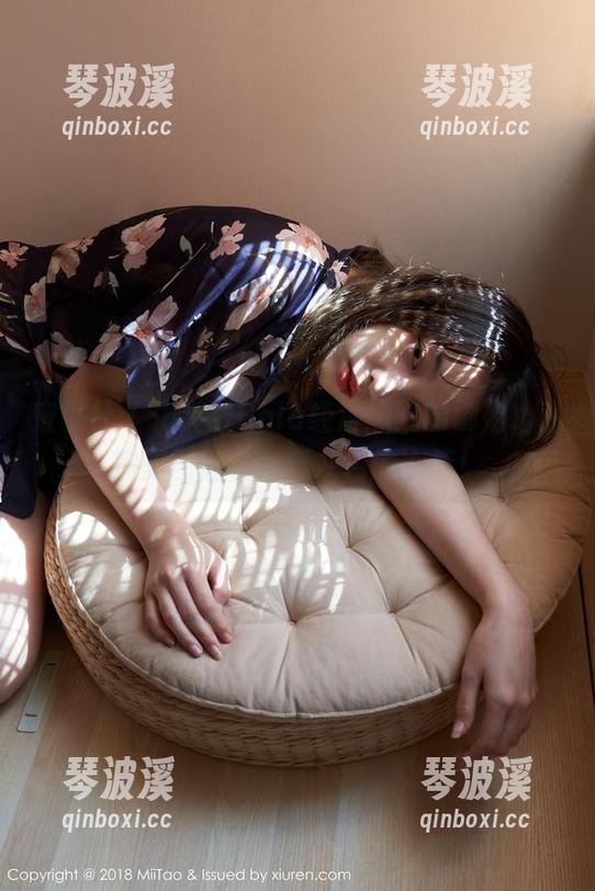 蜜桃社-Rola 蜜桃社 - 伪装成Rola经常想找的御姐,私房美图请投递我灰色的心情!